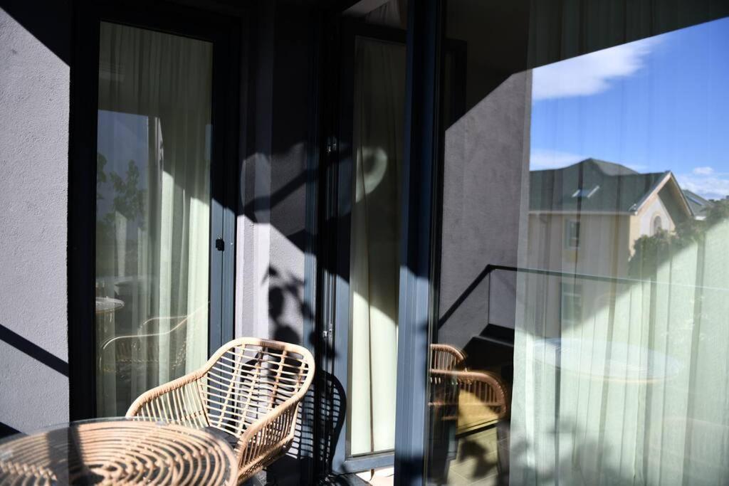Madrid: A Modern 2-Bedroom Apartment With Parking Sofia Exterior photo